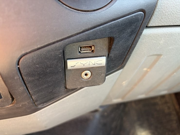 2019-ford-f650-s/a-dump-truck-image-34