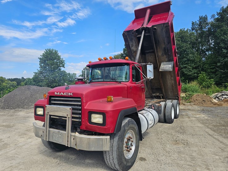 #15804-•-1998-mack-rd688s-dump-truck-image-43