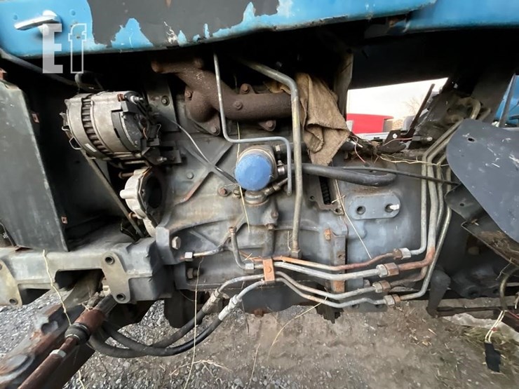 new-holland-3930-image-24
