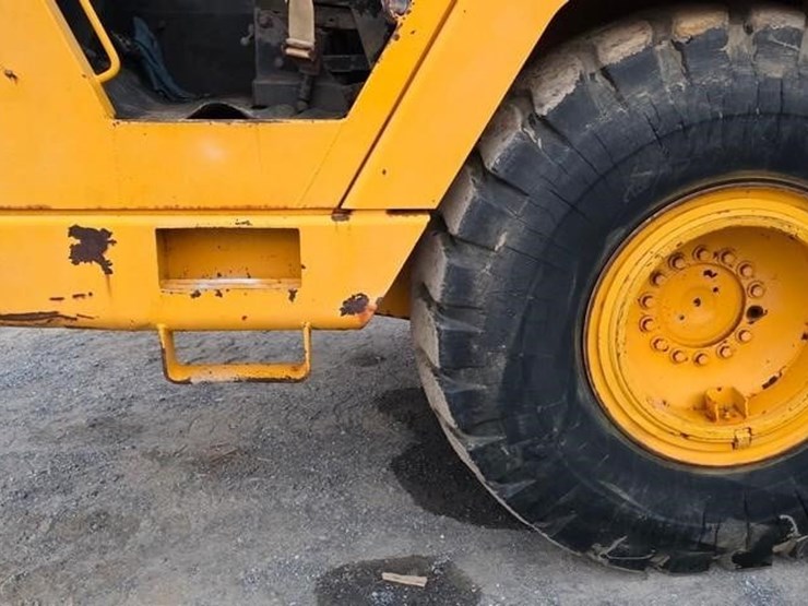 1984-deere-762a-image-8