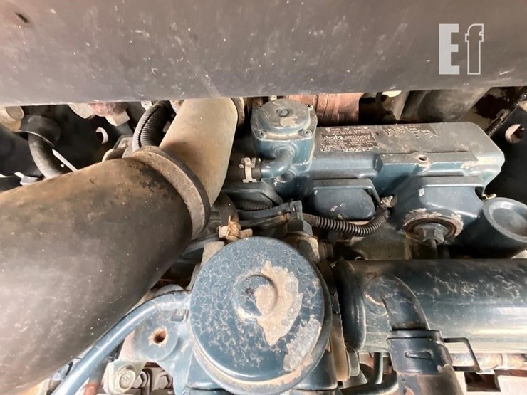 2010-bobcat-t650-image-29