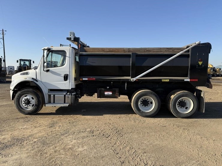 2019-freightliner-m2-dump-truck-image-5
