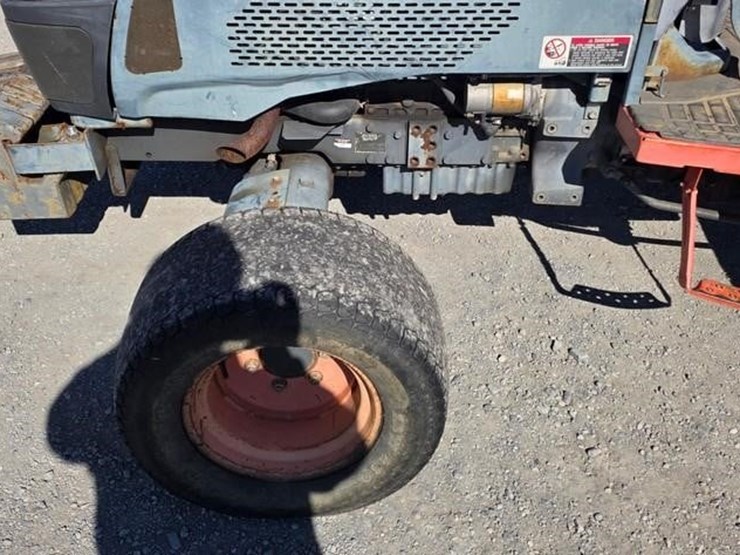 kubota-l4740-image-8