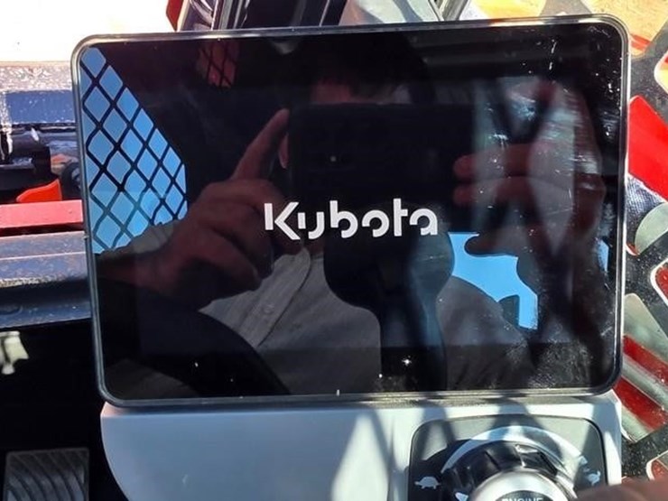 2023-kubota-svl75-3-image-50