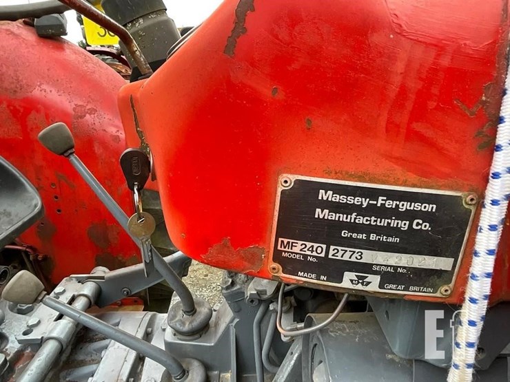 massey-ferguson-240-image-29