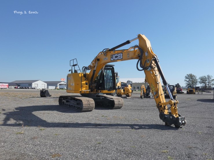 jcb-245xr-image-2