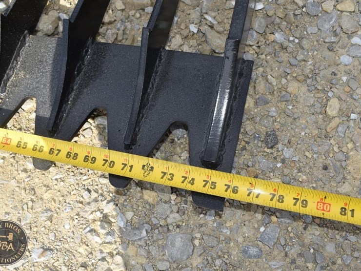 kit-containers-skeleton-rock-bucket-attachment-47505-image-4