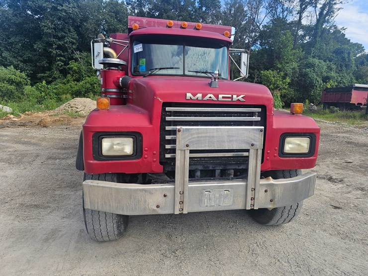 #15804-•-1998-mack-rd688s-dump-truck-image-41