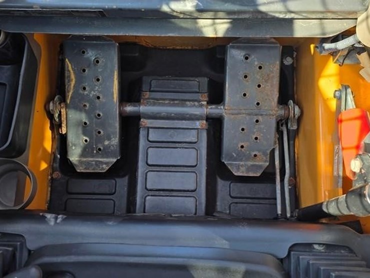 2016-case-sv300-image-43