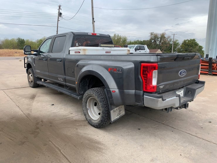 2019-ford-f350-image-2