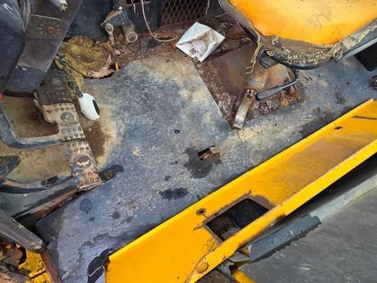 deere-710b-image-59