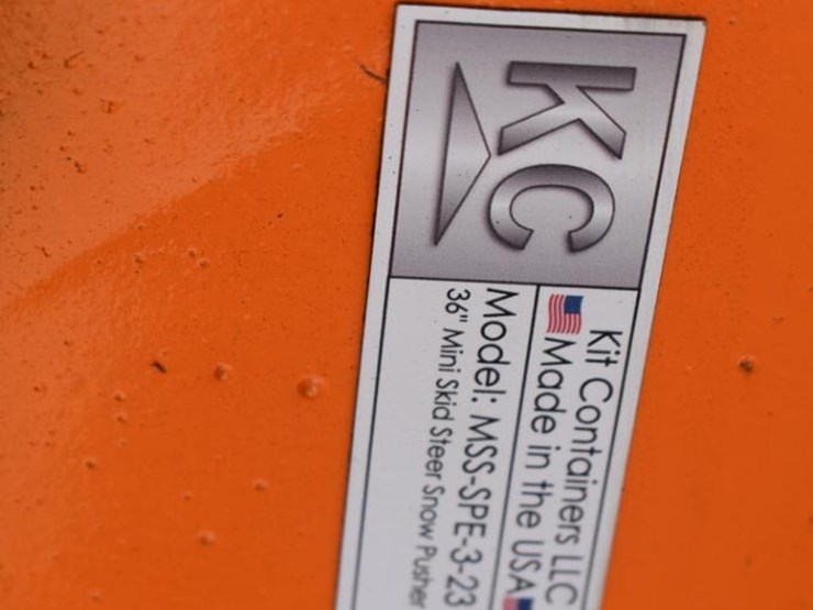 kit-containers-mini-skid-steer-snow-pusher-47537-image-3