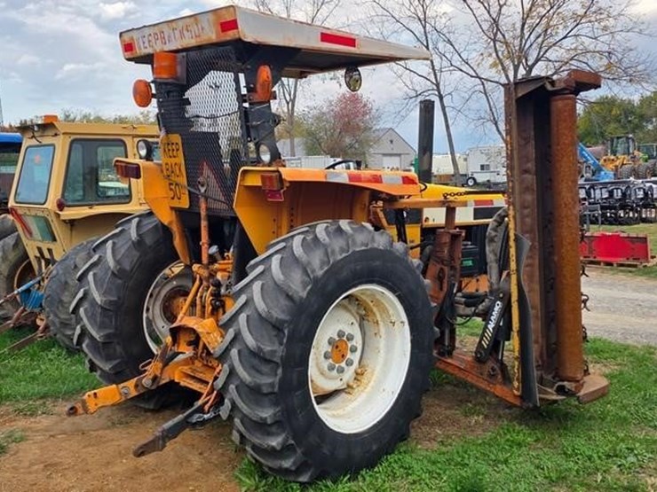new-holland-6640-image-2