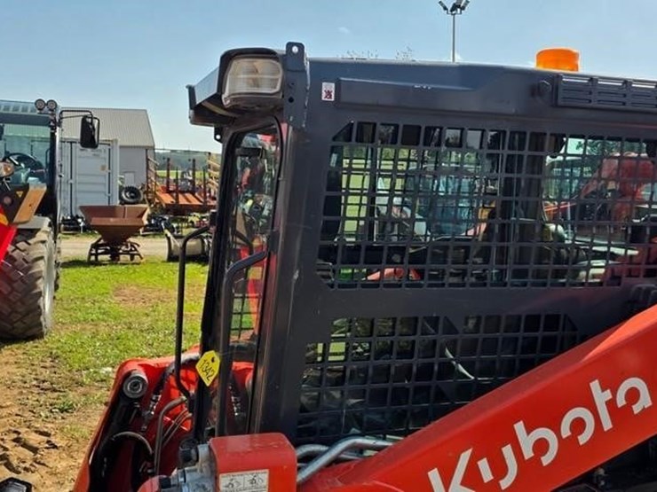 2023-kubota-svl75-3-image-33