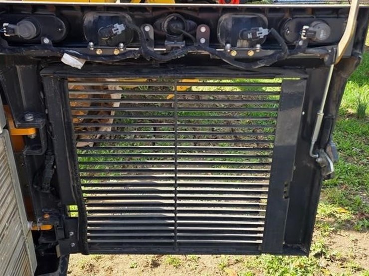 2022-case-tv450b-image-40