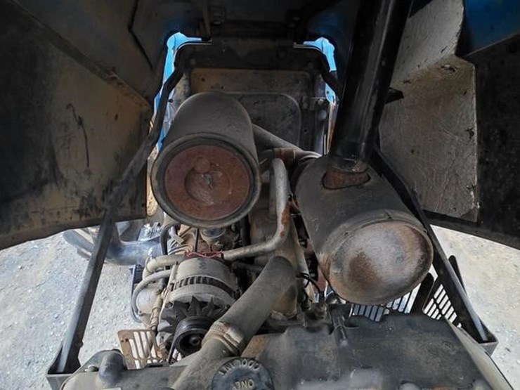 new-holland-ts110-image-36