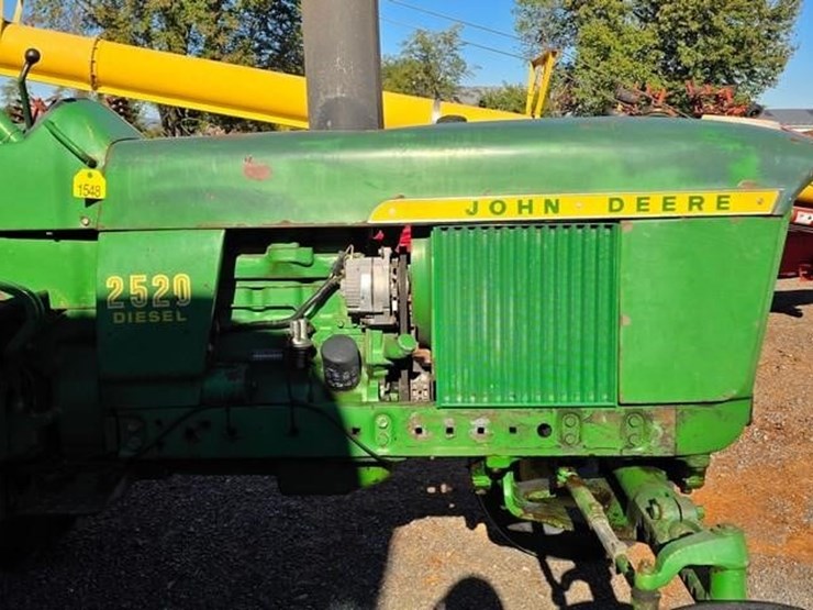 1972-john-deere-2520-image-9
