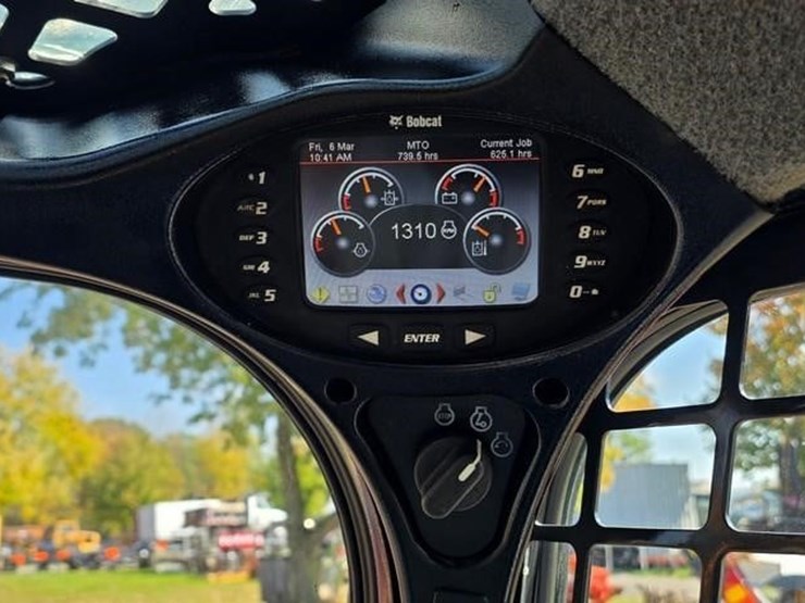 2016-bobcat-s650-image-52