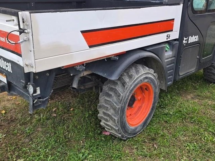 2003-bobcat-toolcat-5600-image-21