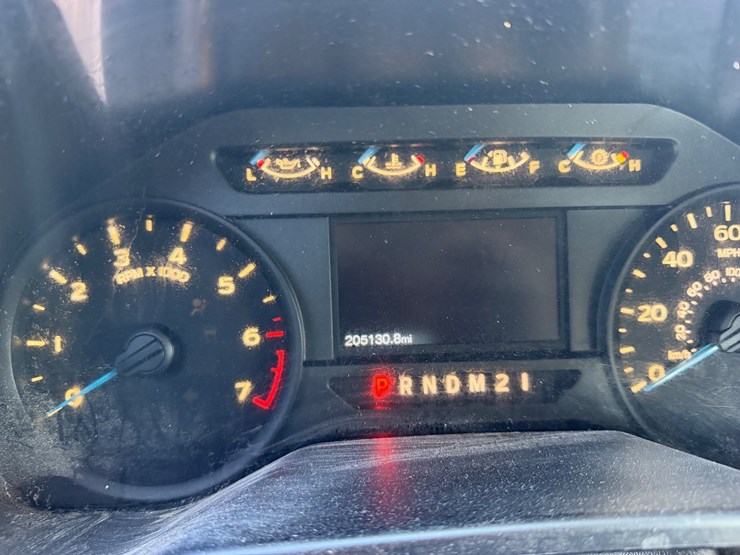 2016-ford-f150-image-8