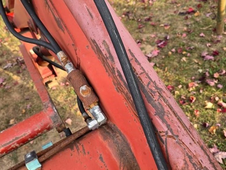 case-ih-l300-image-13