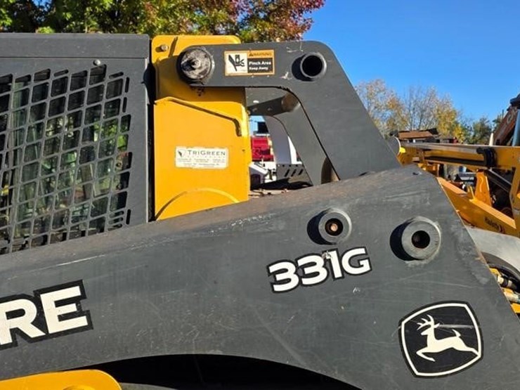 2018-deere-331g-image-26