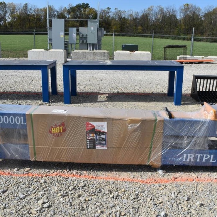 SDLANCH TWO POST VEHICLE LIFT 47579