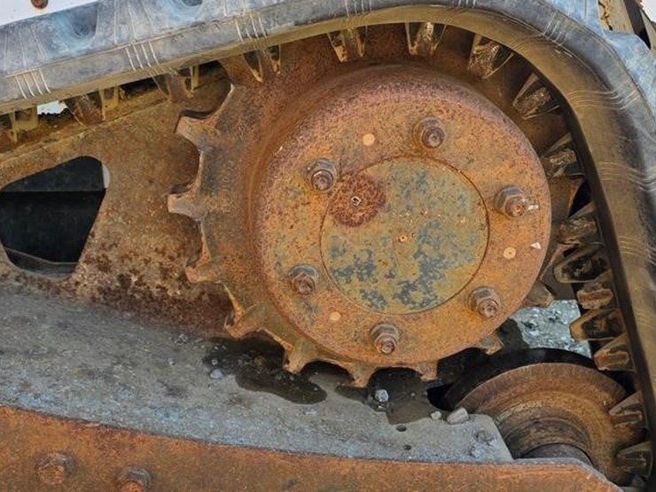 2016-bobcat-t650-image-30
