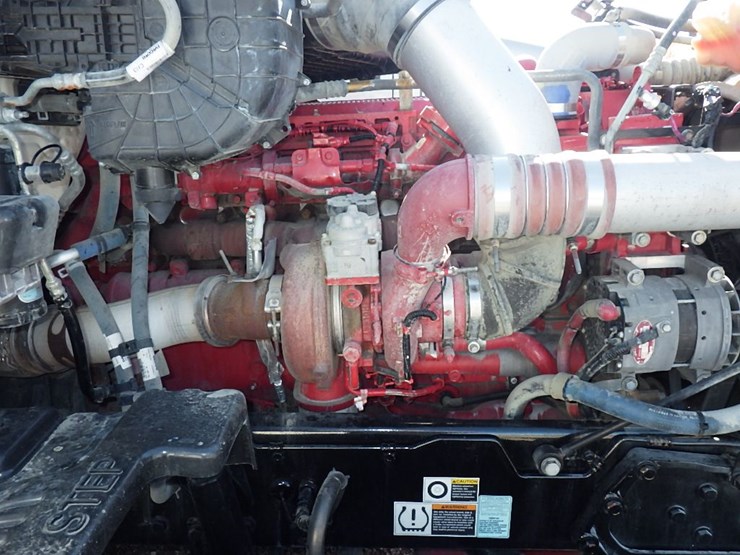2021-kenworth-t680-image-29