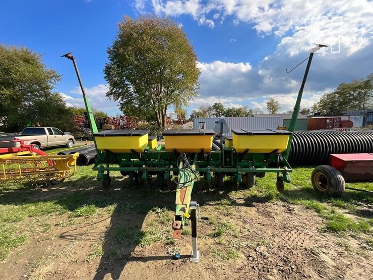 1996-john-deere-7200-image-6