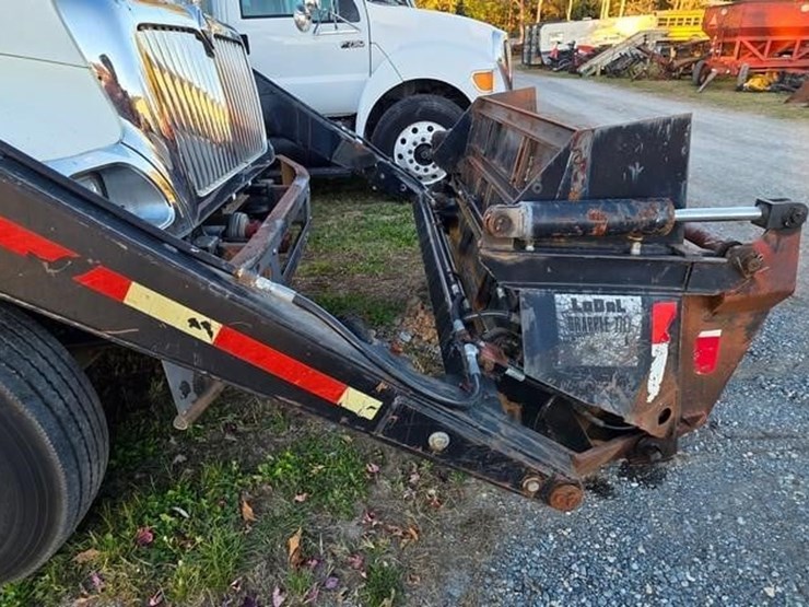 2006-international-durastar-4300-image-27