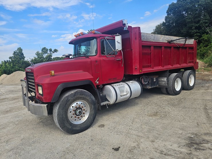 #15804-•-1998-mack-rd688s-dump-truck-image-4