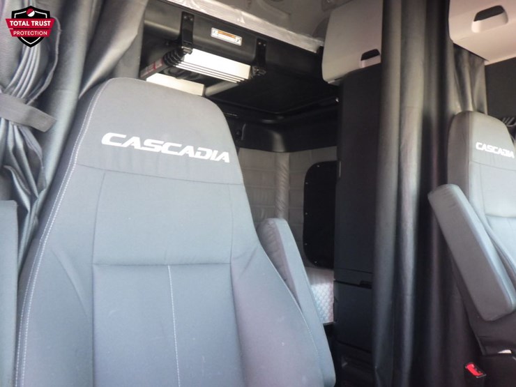 2024-freightliner-cascadia-126-image-4
