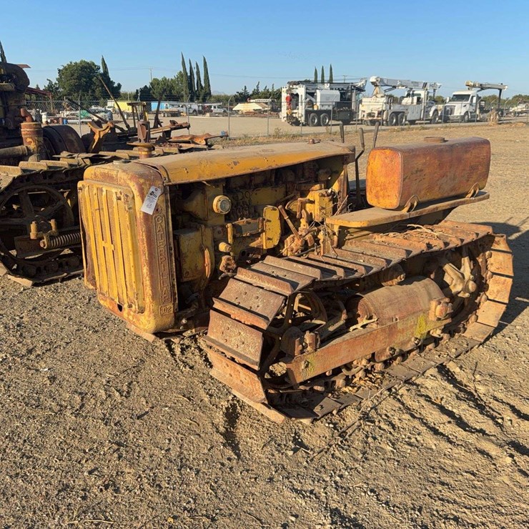 CATERPILLAR D2