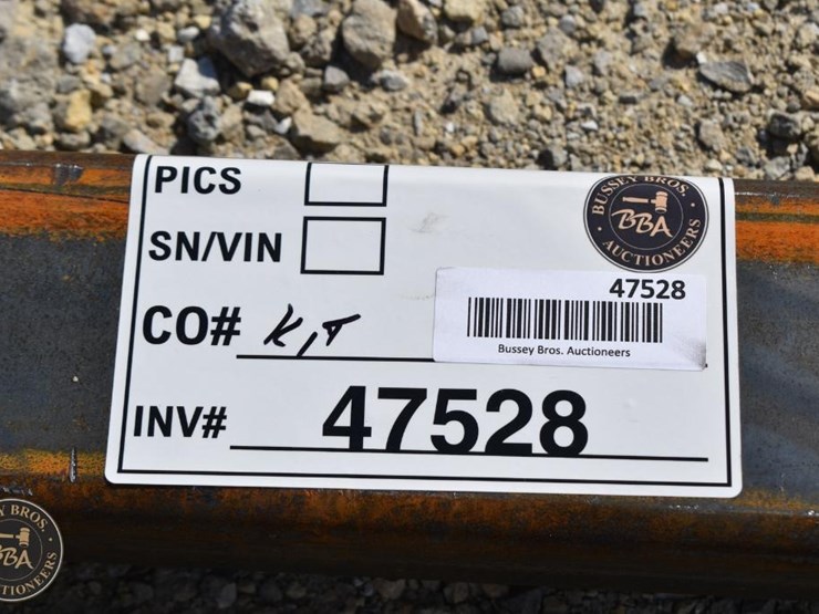 kit-containers-skid-steer-weld-on-plate-47528-image-2