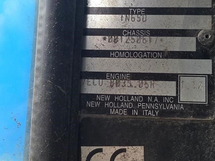 new-holland-tn65d-image-6