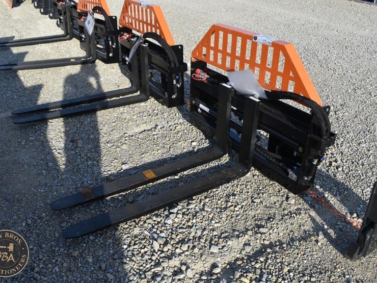 wolverine-pallet-fork-attachment-47490-image-3