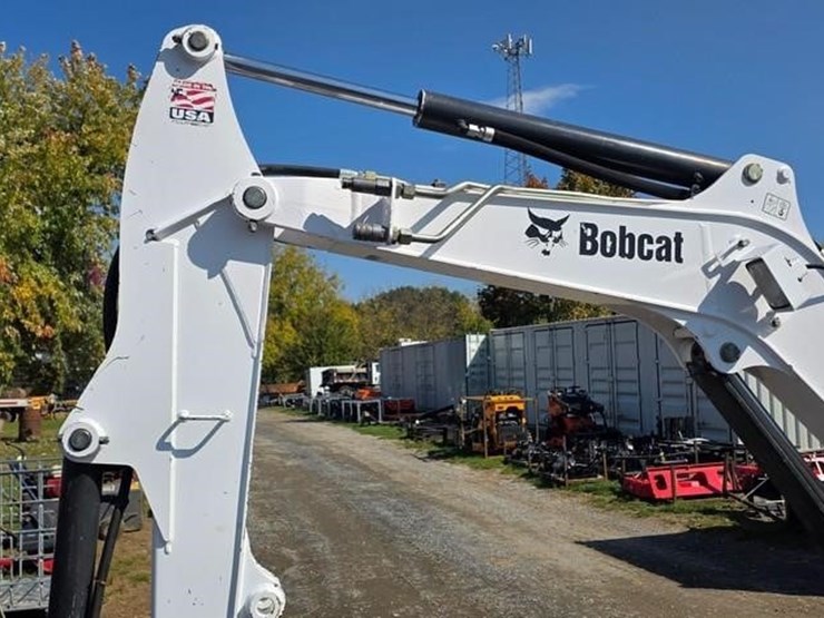 2016-bobcat-e35-image-10