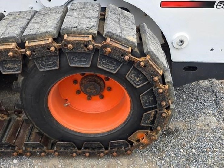 2012-bobcat-s650-image-23