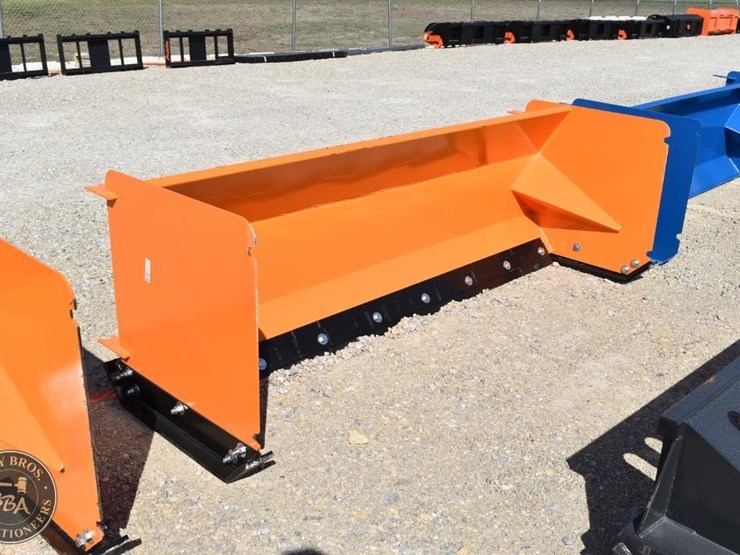 kit-containers-skid-steer-snow-pusher-47521-image-1