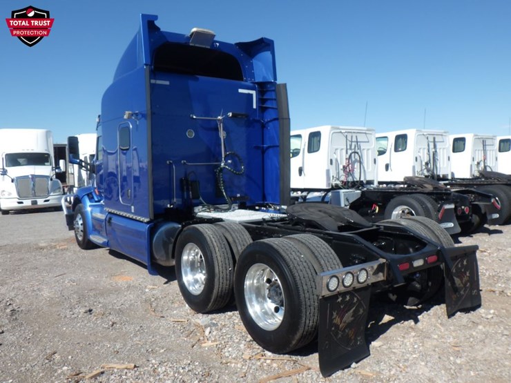 2020-peterbilt-579-image-14