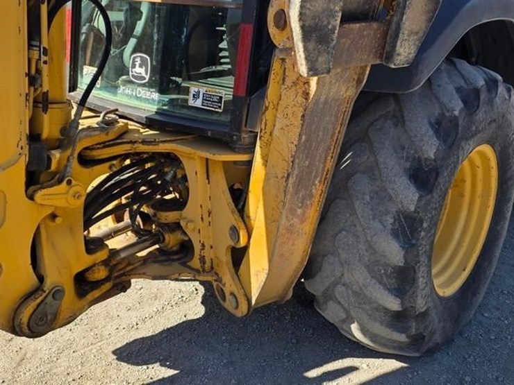 2006-deere-310sg-image-33