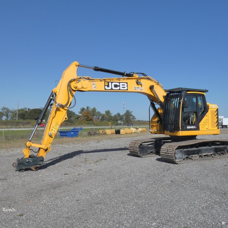 JCB 245XR