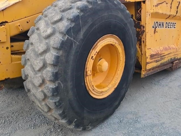 1984-deere-762a-image-23