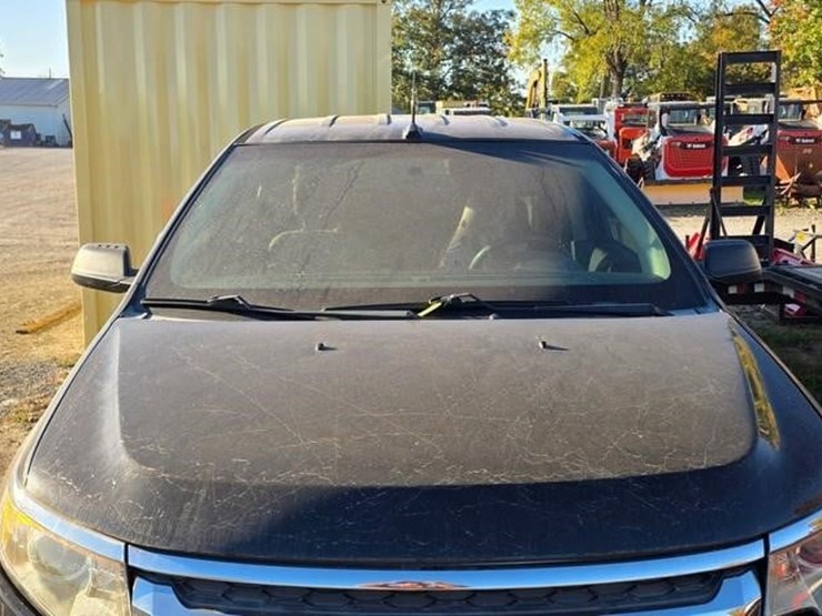 2011-ford-edge-se-image-25