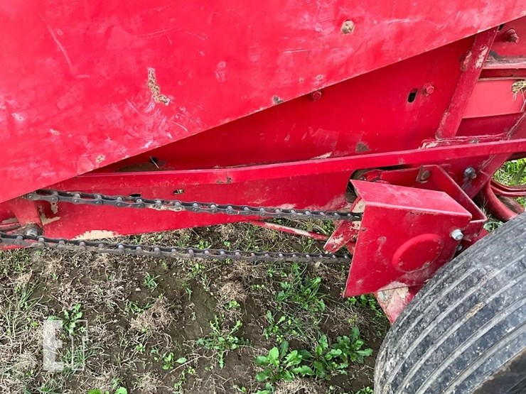 new-holland-hayliner-273-image-7