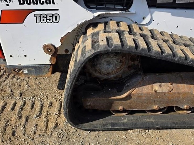 2019-bobcat-t650-image-14