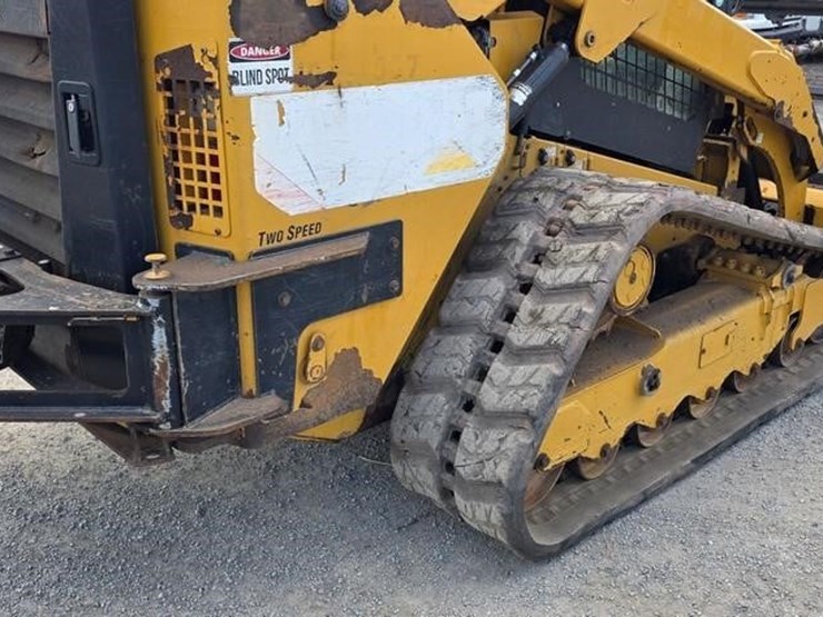2019-caterpillar-299d2-xhp-image-17
