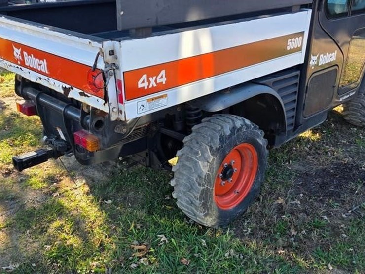 2010-bobcat-toolcat-5600-image-16