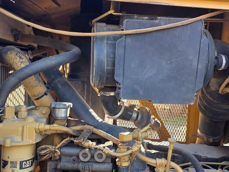 2009-caterpillar-d6k-xl-image-54